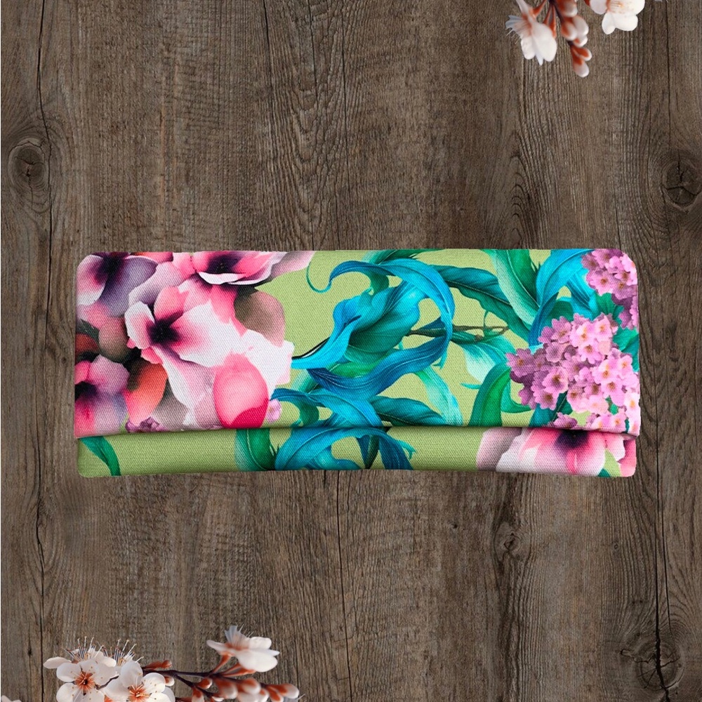 Luxury fabric clutch